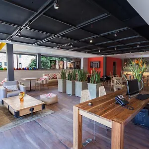 *** Hotel Mika Colombia